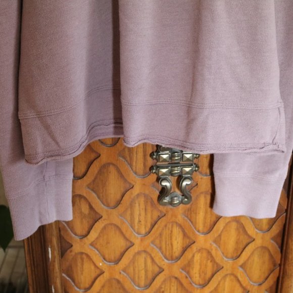 VICTORIA SPORT cold shoulder crop sweatshirt - Dusty Mauve, Size XS - Picture 6 of 16